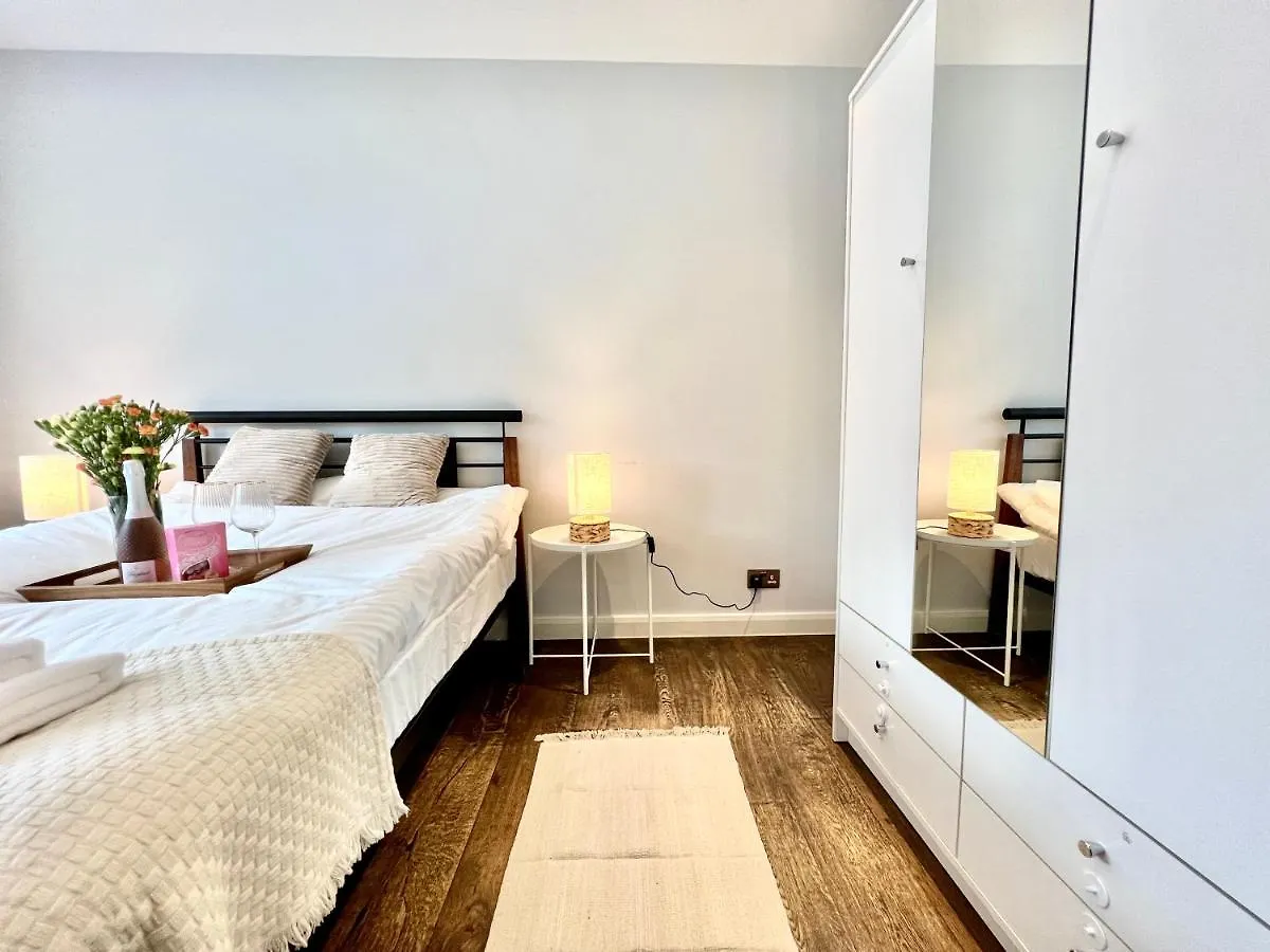 Happy And Cosy Stay London Apartment